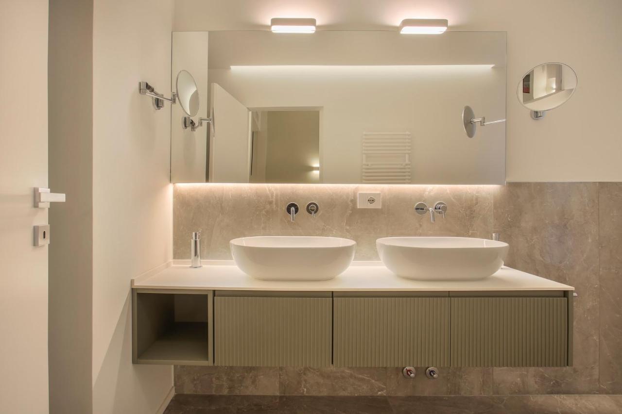 Repubblica Suite Ii-Hosted By Sweetstay Milano Esterno foto