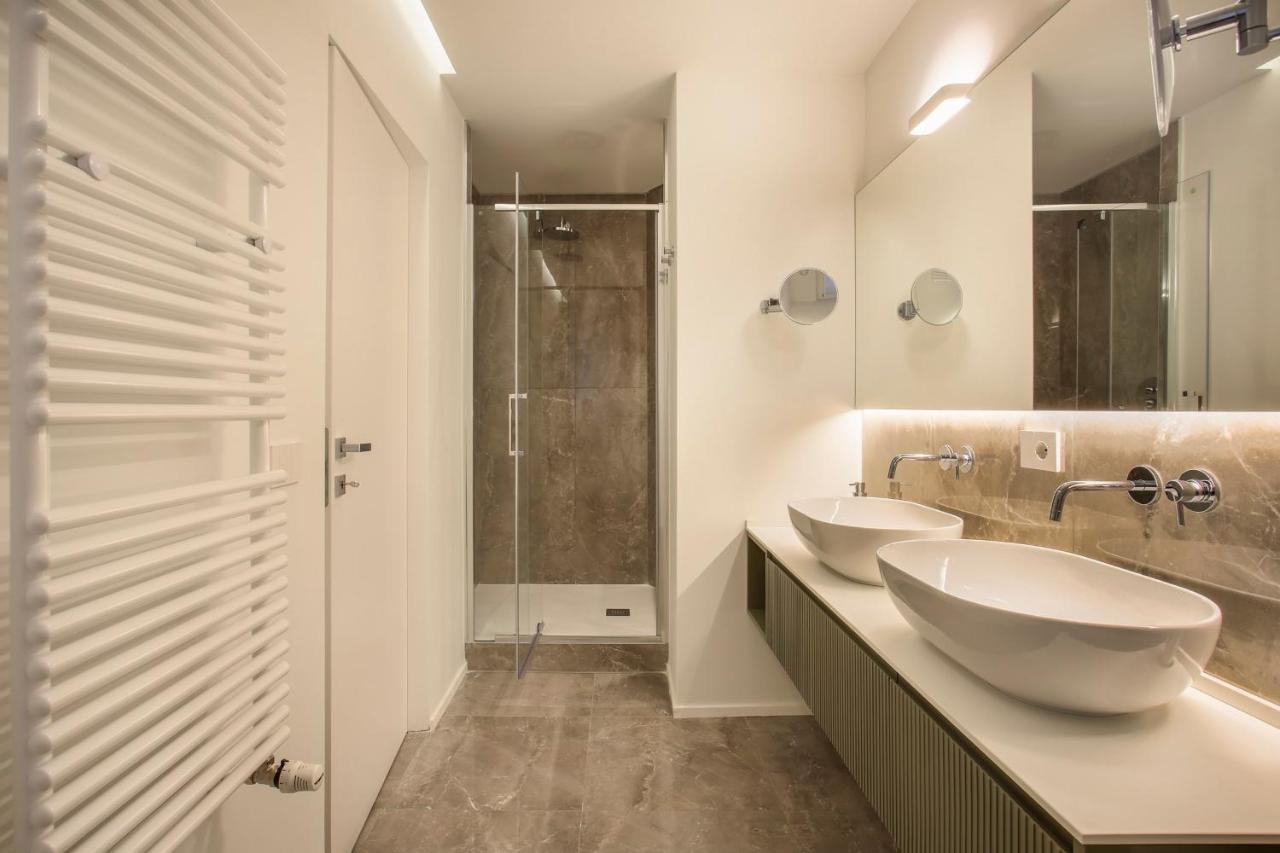 Repubblica Suite Ii-Hosted By Sweetstay Milano Esterno foto